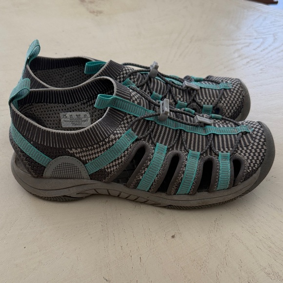 Women’s Khombu Cameron Slip-On Active Waterproof Sandals in Gray and Teal - Picture 2 of 7